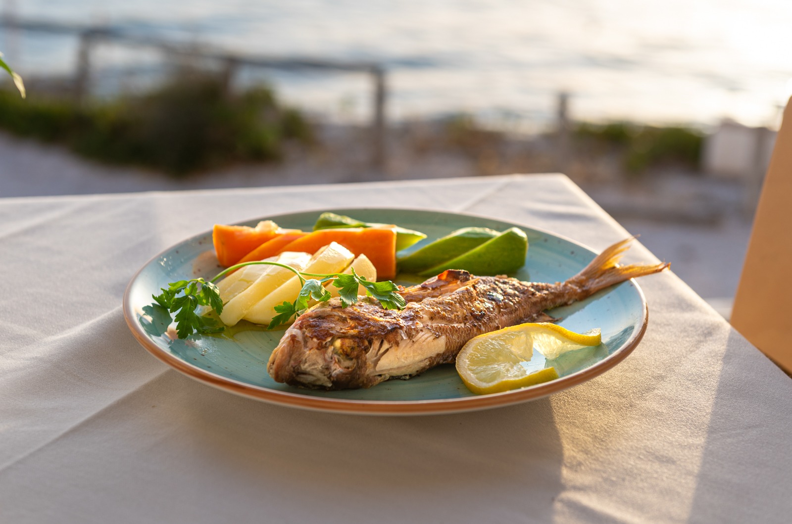Φρέσκο ψάρι στο Panorama Restaurant
